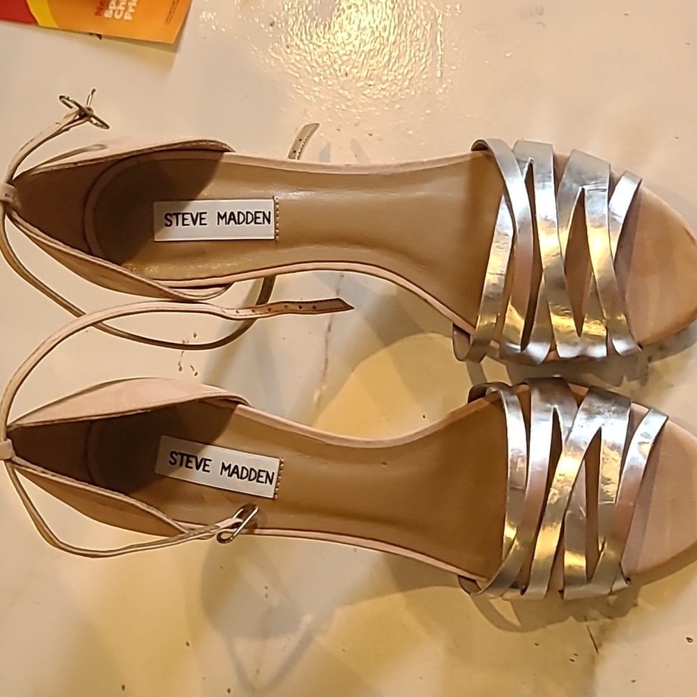Steve Madden size 10 cinderella shoes